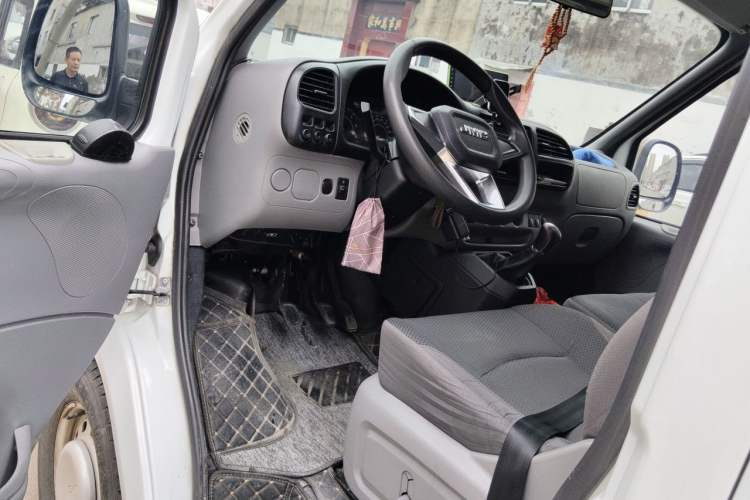 Used JMC Transit 2017 2.8T Commercial Version Long Wheelbase Mid-Roof 3-Seater JX493 Driver Seat