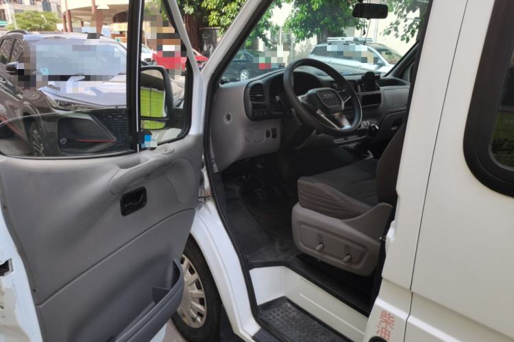 Used JMC Transit 2017 2.8T Commercial Version Short Wheelbase Mid-Roof 6/7/8-Seater JX493 Driver Seat