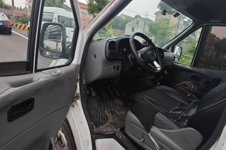 Used JMC Transit 2017 2.8T Commercial Version Long Wheelbase High-Roof 6/7/8-Seater JX493 Driver Seat