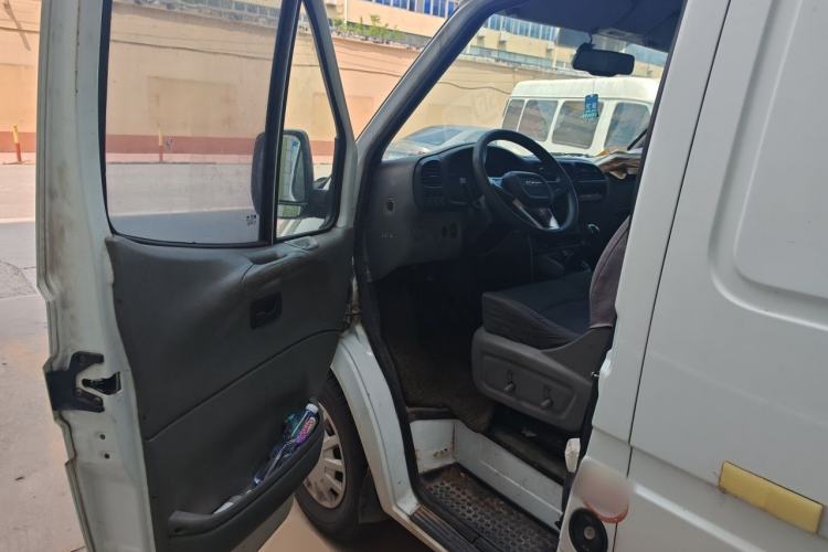 Used JMC Transit 2017 2.8T Commercial Version Long Wheelbase Mid-Roof 3-Seater JX493 Driver Seat