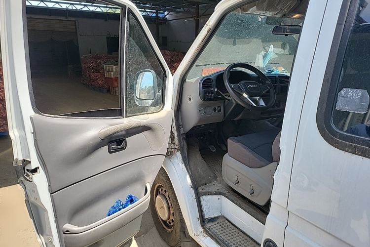 Used JMC Transit 2017 2.8T Commercial Version Short Wheelbase Mid-Roof 6/7/8-Seater JX493 Driver Seat