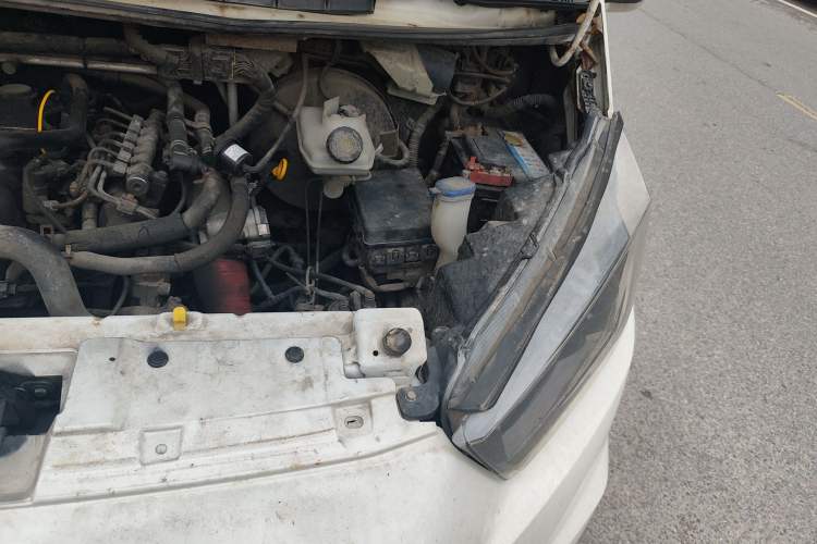 Used JMC Transit  Engine Bay Left