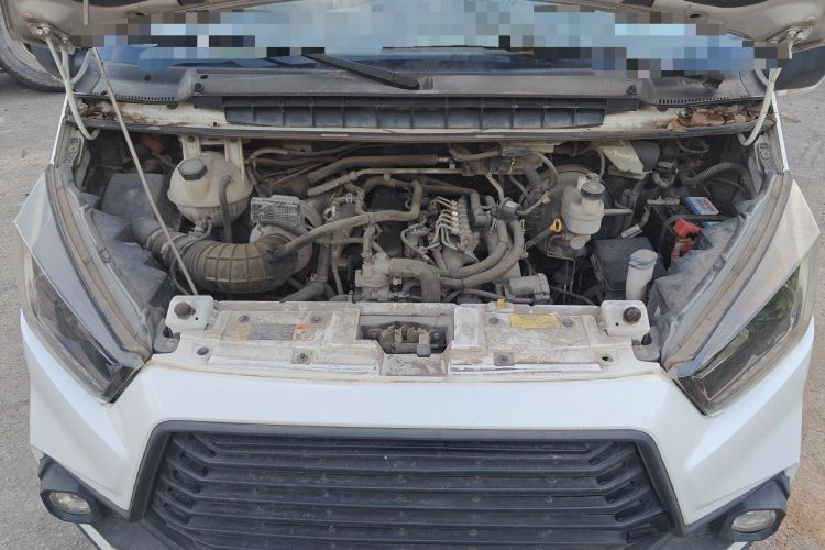 Used JMC Transit 2017 2.8T Commercial Version Long Wheelbase Mid-Roof 6/7/8-Seater JX493 Engine Bay