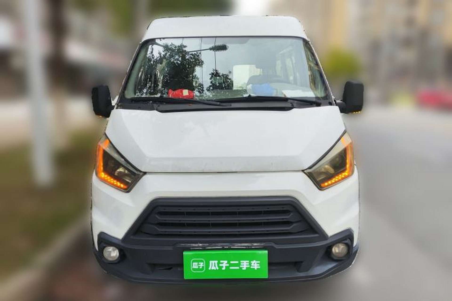 Used JMC Transit 2017 2.8T Commercial Version Short Wheelbase Mid-Roof 6/7/8-Seater JX493 Front