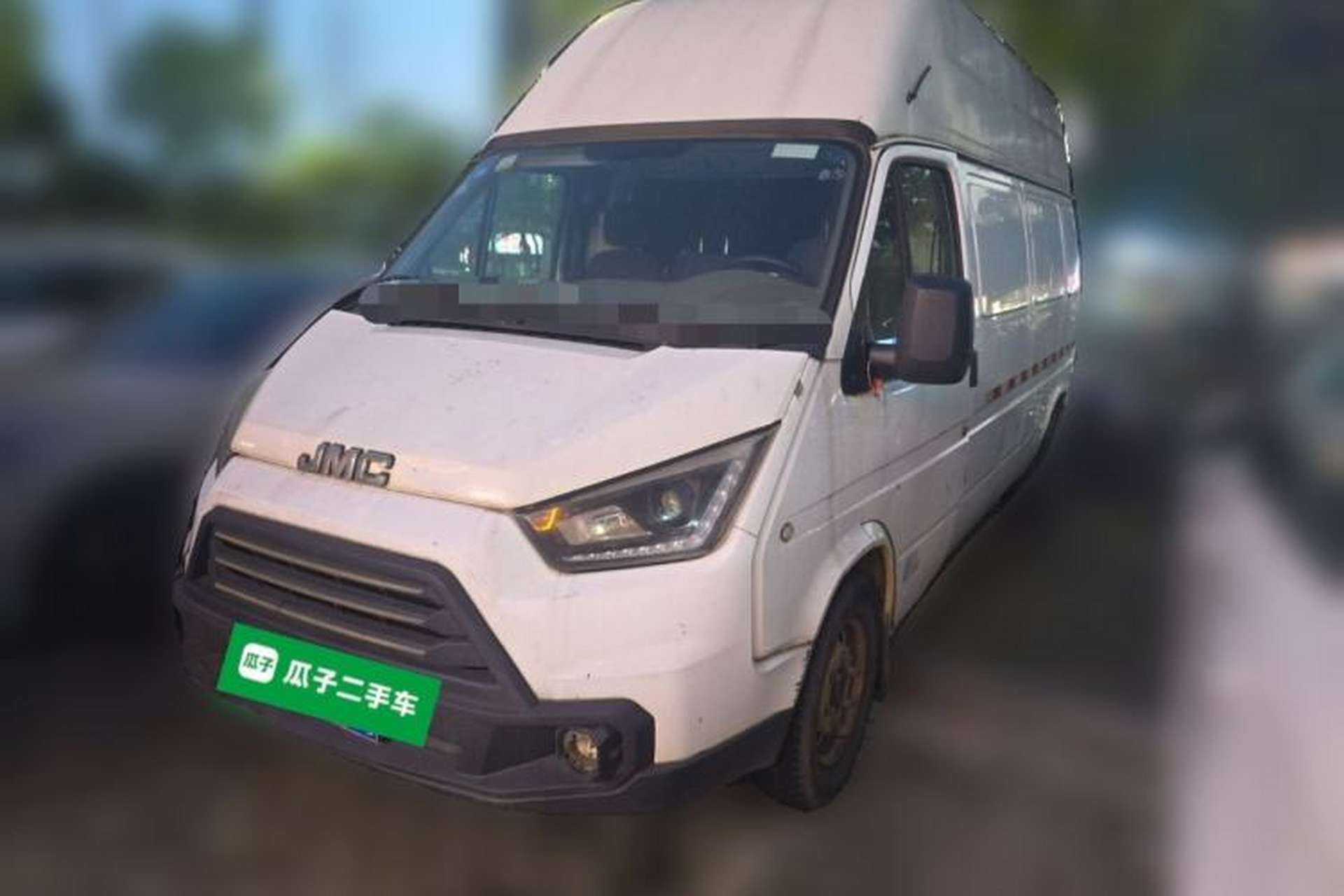 Used JMC Transit 2017 2.8T Commercial Version Long Wheelbase Mid-Roof 3-Seater JX493 Front Left 45 Deg