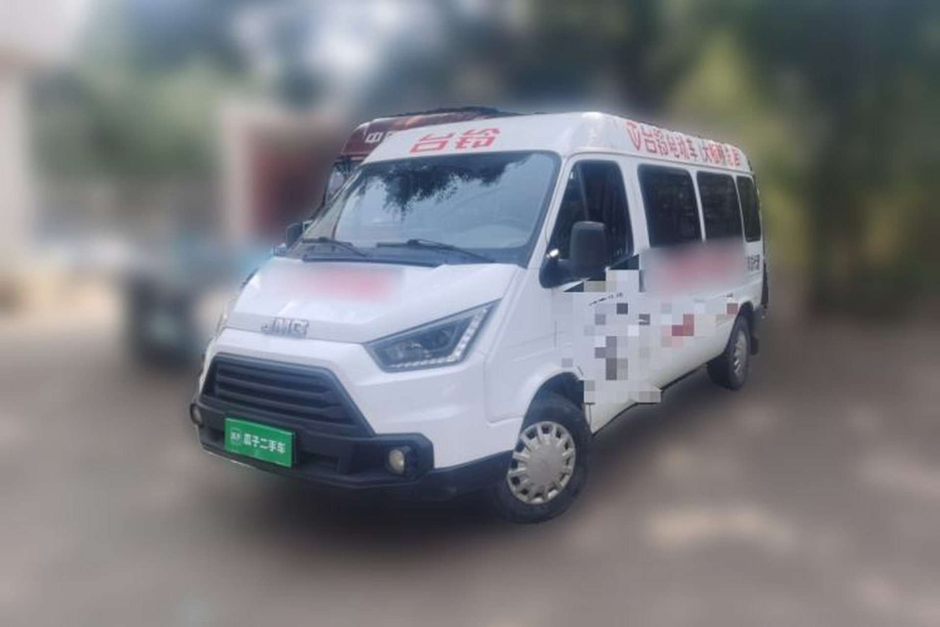 Used JMC Transit 2017 2.8T Commercial Version Long Wheelbase Mid-Roof 6/7/8-Seater JX493 Front Left 45 Deg