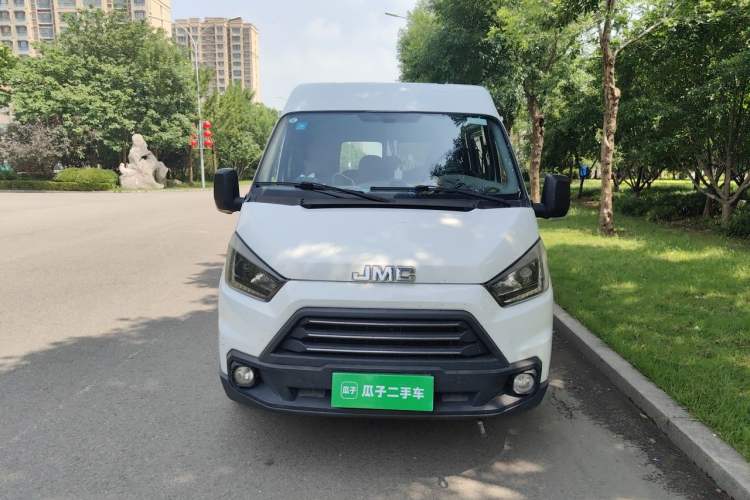 Used JMC Transit 2017 2.8T Commercial Version Short Wheelbase Mid-Roof 6/7/8-Seater JX493 Front