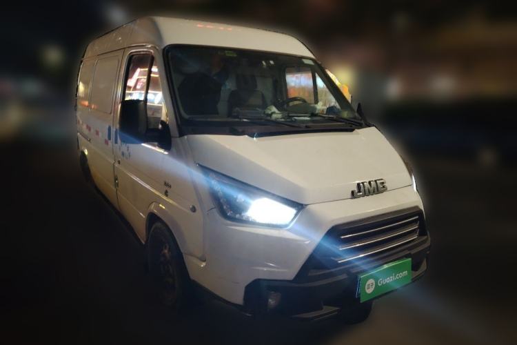 Used JMC Transit 2017 2.8T Commercial Version Short Wheelbase Mid-Roof 3-Seater JX493 Front Right 45 Deg