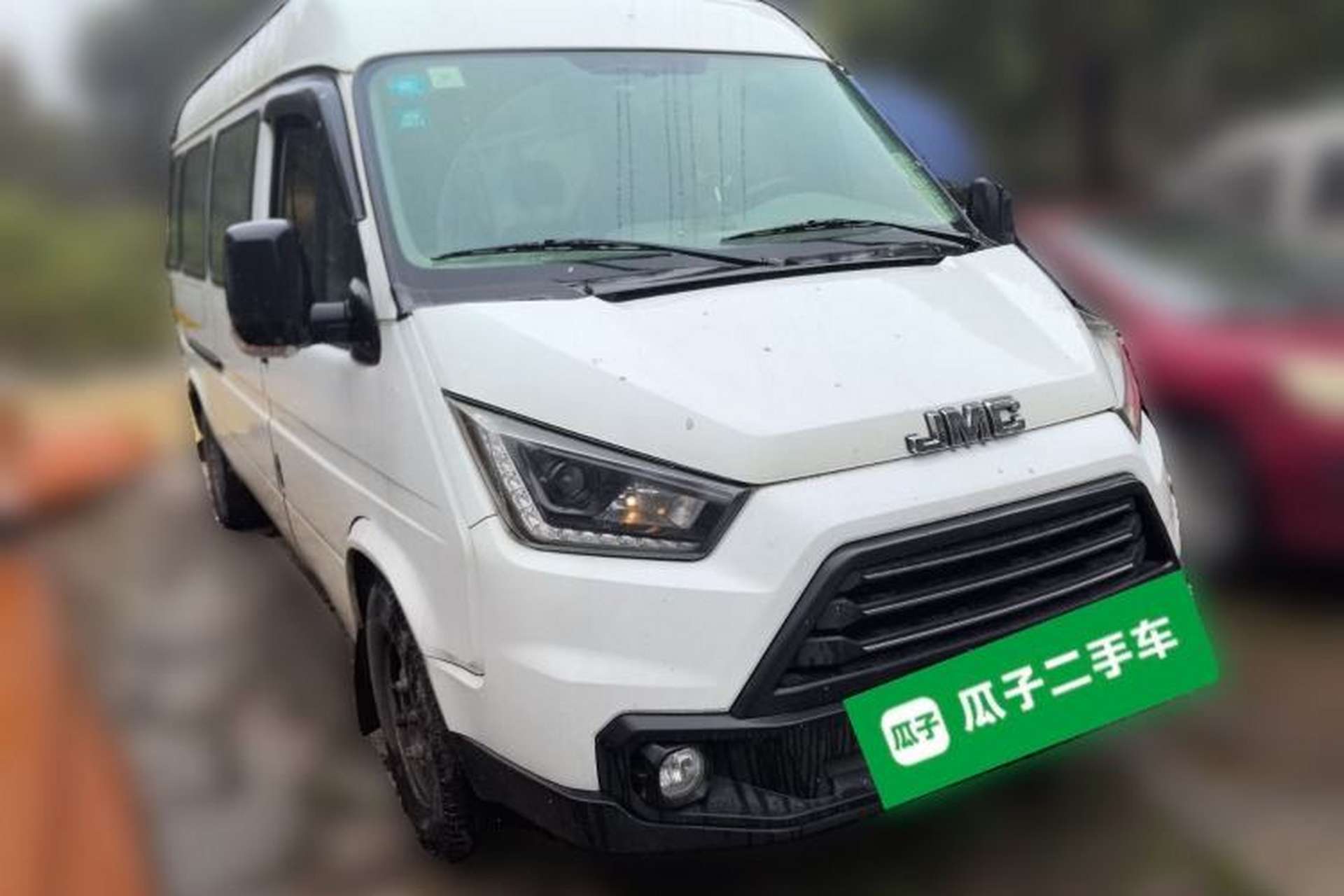 Used JMC Transit 2017 2.8T Commercial Version Long Wheelbase Mid-Roof 6/7/8-Seater JX493 Front Right 45 Deg
