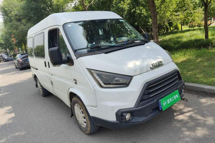 Used JMC Transit 2017 2.8T Commercial Version Short Wheelbase Mid-Roof 6/7/8-Seater JX493 Front Right 45 Deg