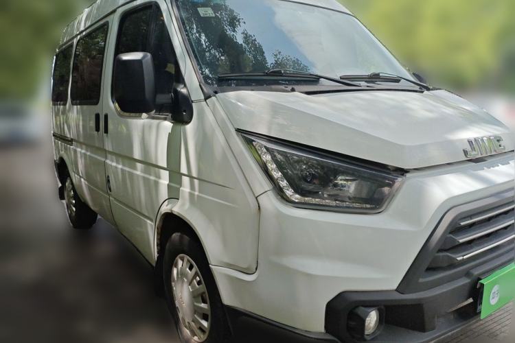 Used JMC Transit  Front Right 45 Deg