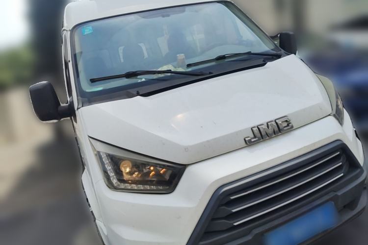 Used JMC Transit 2017 2.8T Commercial Version Short Wheelbase Mid-Roof 6/7/8-Seater JX493 Front Right 45 Deg