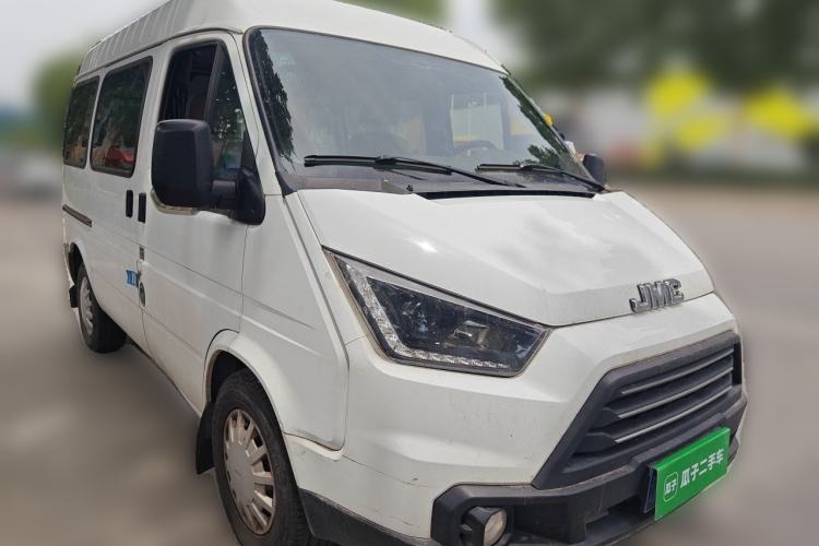 Used JMC Transit 2017 2.8T Commercial Version Short Wheelbase Mid-Roof 6/7/8-Seater JX493 Front Right 45 Deg