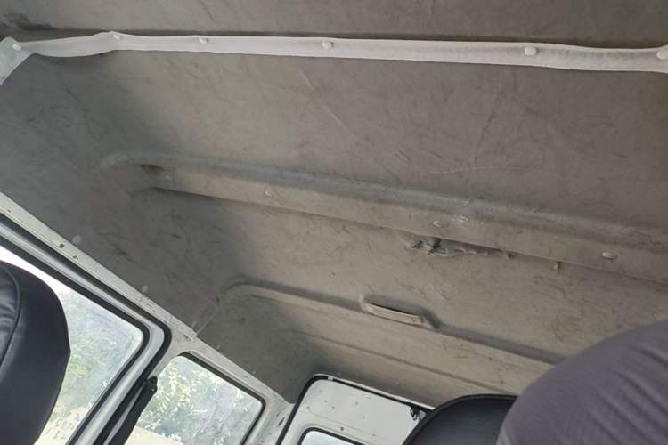Used JMC Transit 2017 2.8T Commercial Version Short Wheelbase Mid-Roof 6/7/8-Seater JX493 Headliner