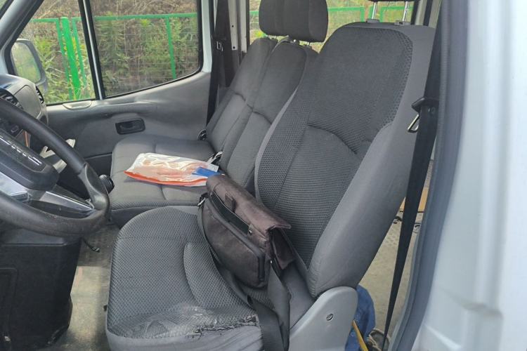 Used JMC Transit 2017 2.8T Commercial Version Short Wheelbase Mid-Roof 6/7/8-Seater JX493 Left Front Seat