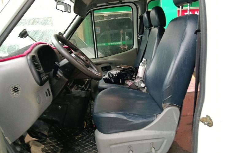 Used JMC Transit 2017 2.8T Commercial Version Short Wheelbase Mid-Roof 6/7/8-Seater JX493 Left Front Seat