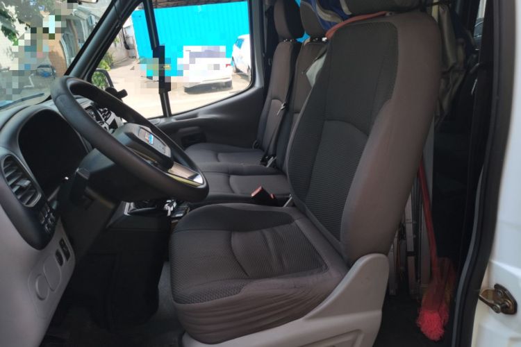Used JMC Transit 2017 2.8T Commercial Version Short Wheelbase Mid-Roof 6/7/8-Seater JX493 Left Front Seat