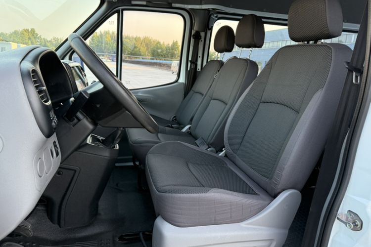 Used JMC Transit 2017 2.8T Commercial Version Short Wheelbase Mid-Roof 6/7/8-Seater JX493 Left Front Seat