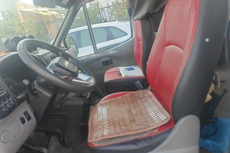 Used JMC Transit 2017 2.8T Commercial Version Long Wheelbase Mid-Roof 6/7/8-Seater JX493 Left Front Seat