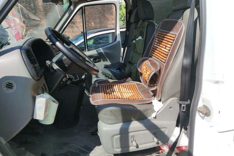 Used JMC Transit 2017 2.8T Business-Grade Short Wheelbase Mid-Roof 7/8-Seater JX493 Left Front Seat