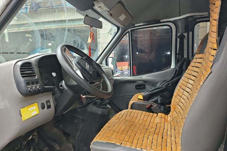 Used JMC Transit 2017 2.8T Commercial Version Long Wheelbase Mid-Roof 6/7/8-Seater JX493 Left Front Seat