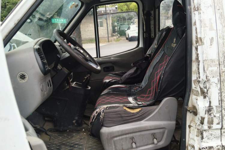 Used JMC Transit 2017 2.8T Commercial Version Long Wheelbase Mid-Roof 6/7/8-Seater JX493 Left Front Seat