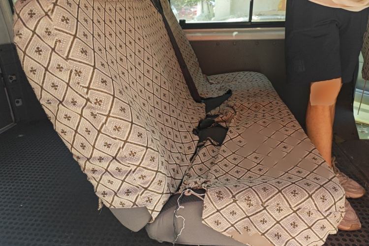 Used JMC Transit 2017 2.8T Commercial Version Short Wheelbase Mid-Roof 6/7/8-Seater JX493 Left Rear Seat