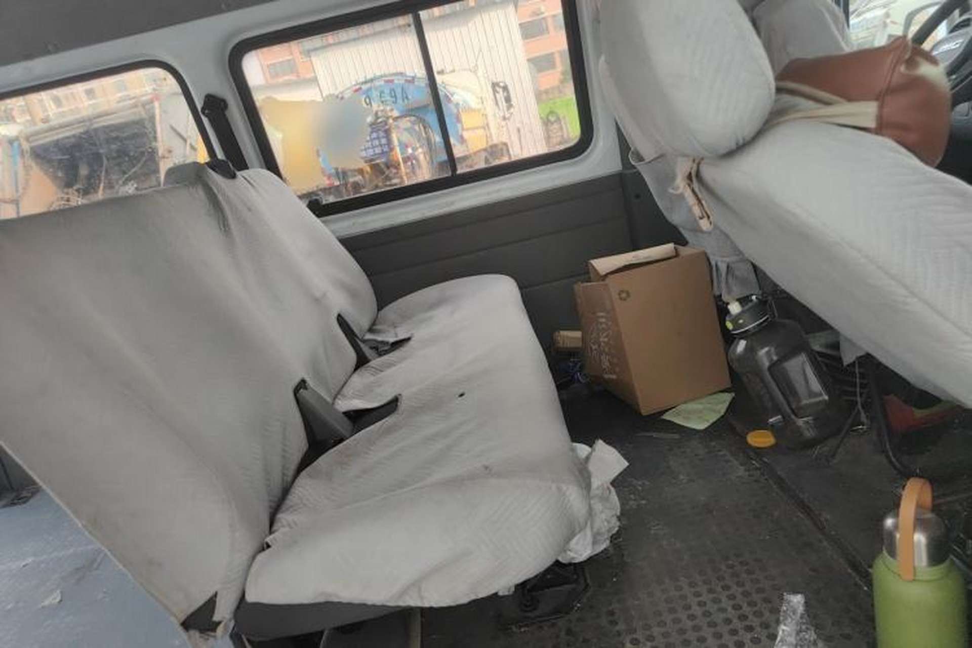 Used JMC Transit 2017 2.8T Commercial Version Short Wheelbase Mid-Roof 6/7/8-Seater JX493 Left Rear Seat