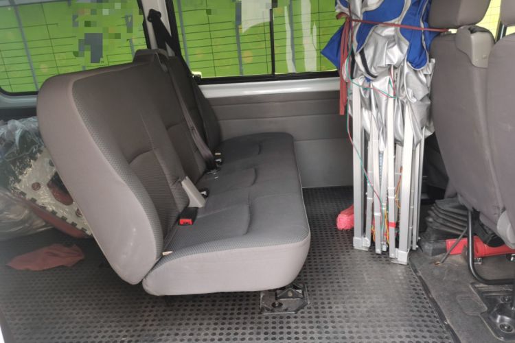 Used JMC Transit 2017 2.8T Commercial Version Short Wheelbase Mid-Roof 6/7/8-Seater JX493 Left Rear Seat
