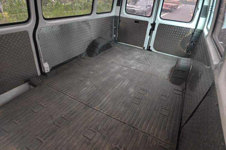 Used JMC Transit 2017 2.8T Commercial Version Long Wheelbase High-Roof 6/7/8-Seater JX493 Left Rear Seat