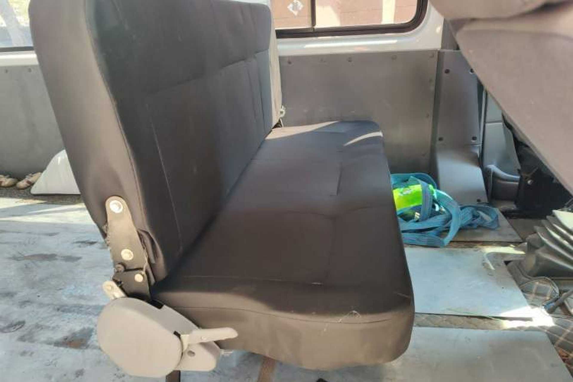Used JMC Transit 2017 2.8T Commercial Version Short Wheelbase Mid-Roof 6/7/8-Seater JX493 Left Rear Seat