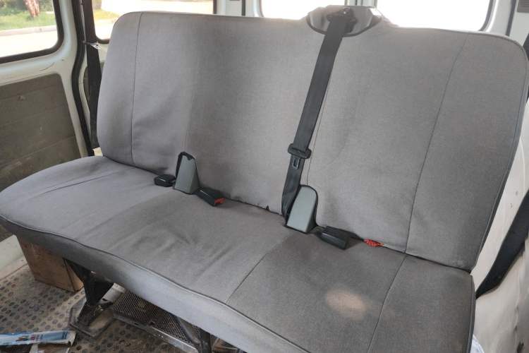 Used JMC Transit 2017 2.8T Commercial Version Short Wheelbase Mid-Roof 6/7/8-Seater JX493 Left Rear Seat