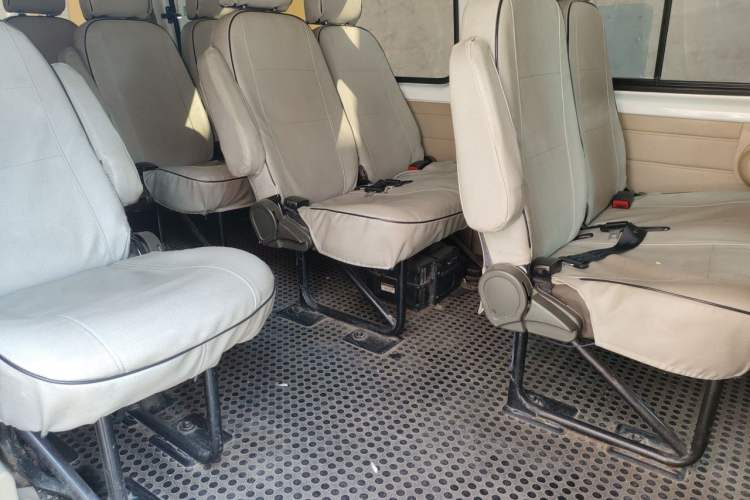 Used JMC Transit 2017 2.8T Business-Grade Long Wheelbase Mid-Roof 14/15-Seater JX493 Left Rear Seat