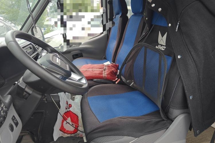 Used JMC Transit 2017 2.8T Commercial Version Short Wheelbase Mid-Roof 6/7/8-Seater JX493 Left Rear Seat