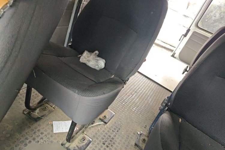 Used JMC Transit 2017 2.8T Commercial Version Long Wheelbase Mid-Roof 6/7/8-Seater JX493 Left Rear Seat