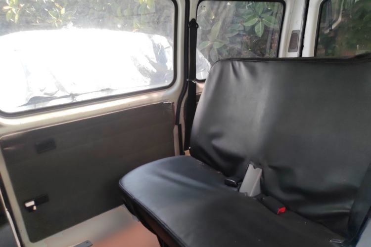 Used JMC Transit 2017 2.8T Commercial Version Short Wheelbase Mid-Roof 6/7/8-Seater JX493 Left Rear Seat