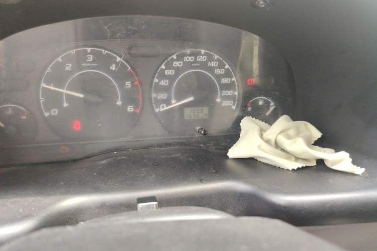 Used JMC Transit  Odometer Close Up