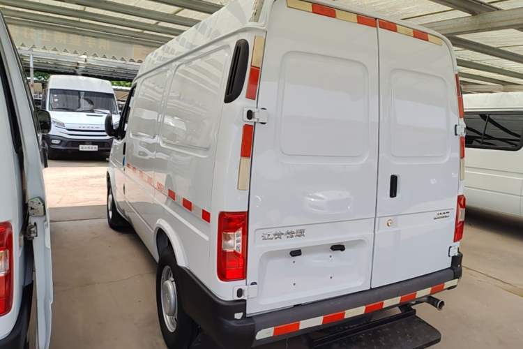 Used JMC Transit 2017 2.8T Commercial Version Short Wheelbase Mid-Roof 3-Seater JX493 Rear Left 45 Deg