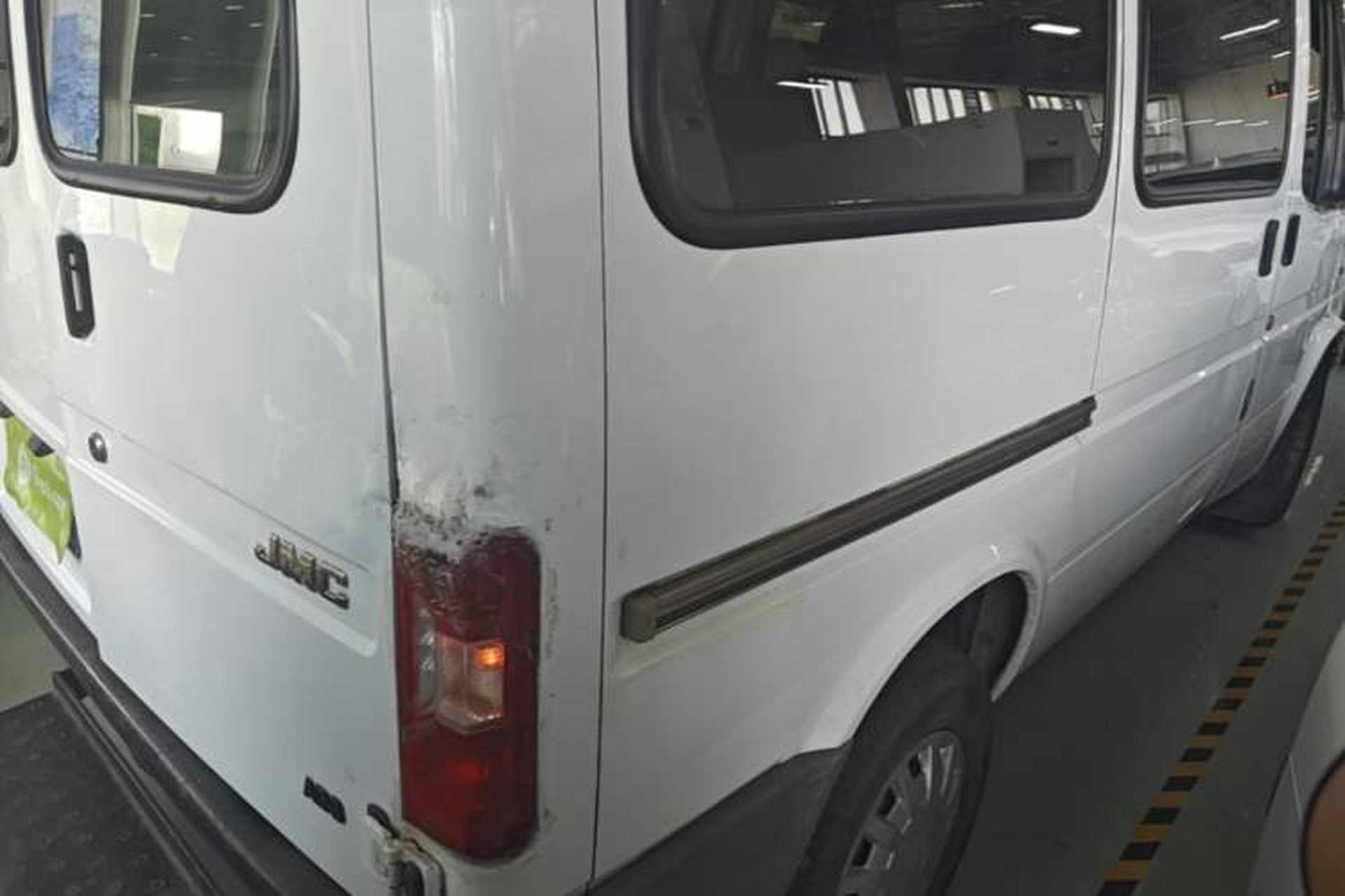 Used JMC Transit 2017 2.8T Commercial Version Short Wheelbase Mid-Roof 6/7/8-Seater JX493 Rear Right 45 Deg