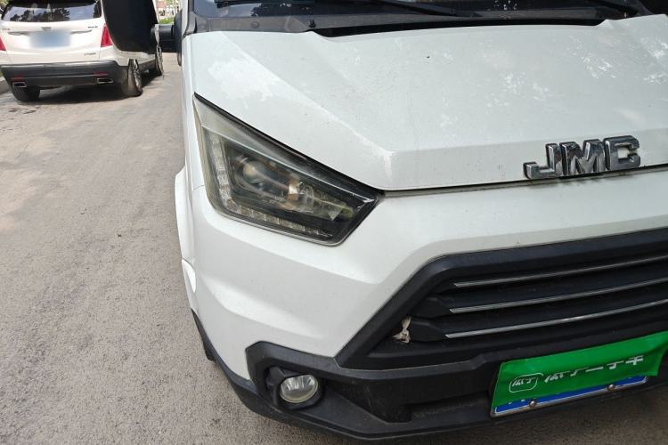 Used JMC Transit 2017 2.8T Commercial Version Long Wheelbase Mid-Roof 6/7/8-Seater JX493 Right Front Headlight