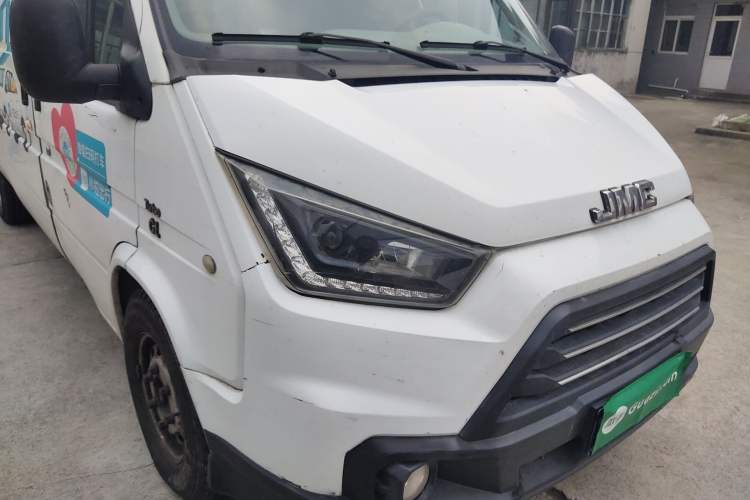 Used JMC Transit 2017 2.8T Commercial Version Long Wheelbase Mid-Roof 3-Seater JX493 Right Front Headlight