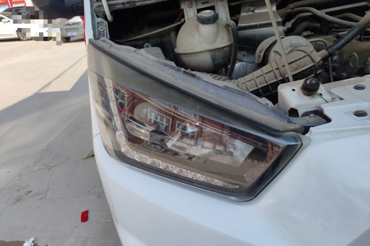 Used JMC Transit 2017 2.8T Business-Grade Long Wheelbase Mid-Roof 14/15-Seater JX493 Right Front Headlight