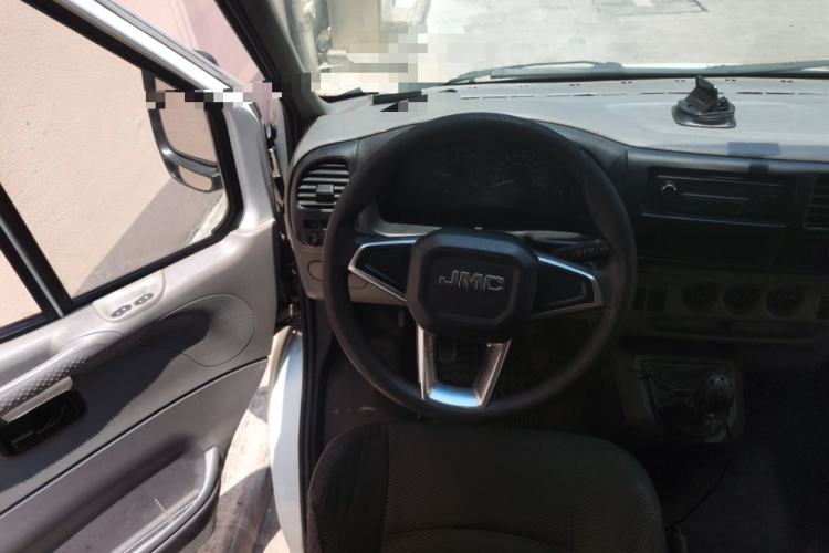 Used JMC Transit 2017 2.8T Commercial Version Long Wheelbase Mid-Roof 6/7/8-Seater JX493 Steering Wheel