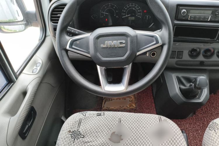 Used JMC Transit 2017 2.8T Commercial Version Short Wheelbase Mid-Roof 6/7/8-Seater JX493 Steering Wheel