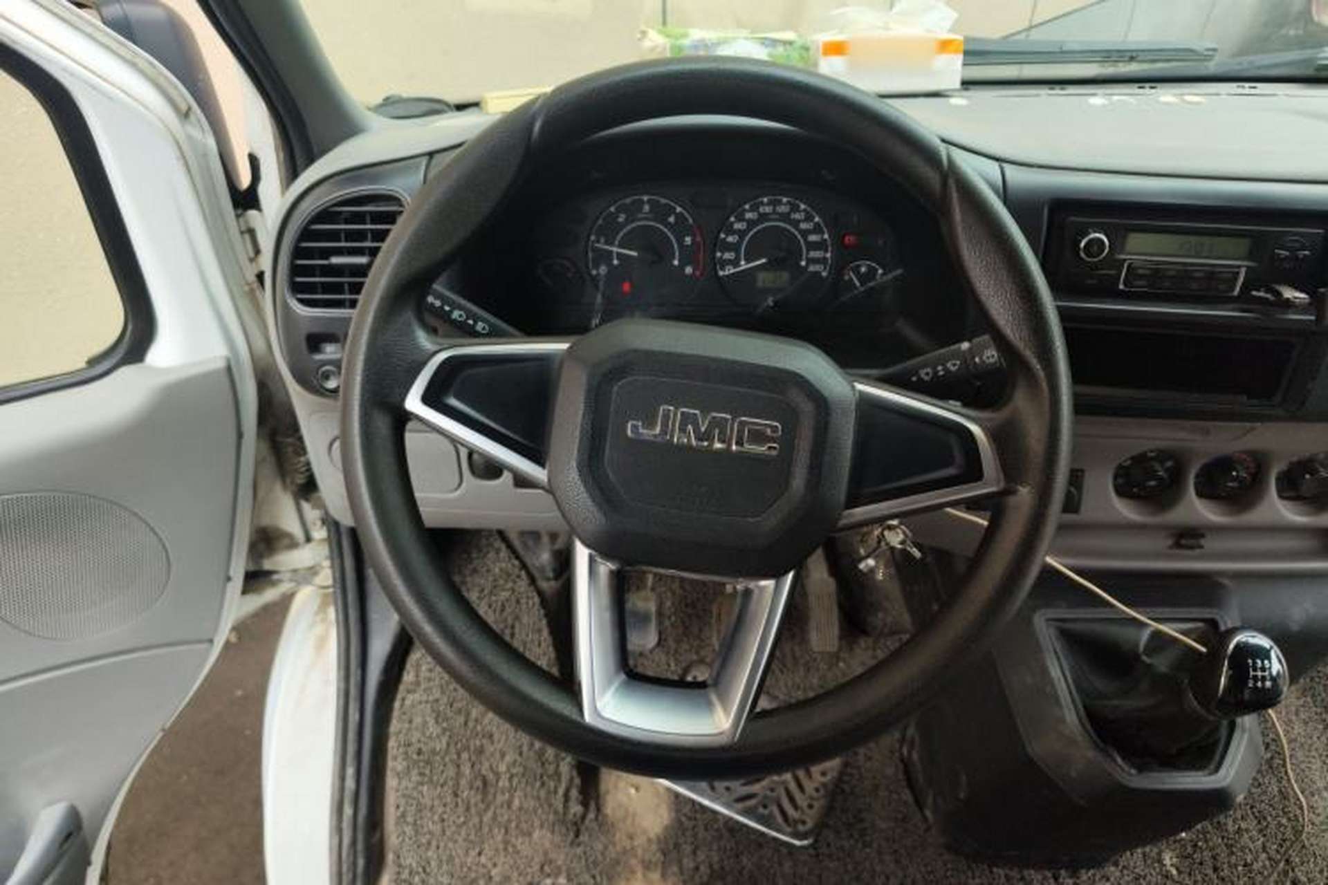Used JMC Transit 2017 2.8T Business-Grade Short Wheelbase Mid-Roof 11/12-Seater JX493 Steering Wheel