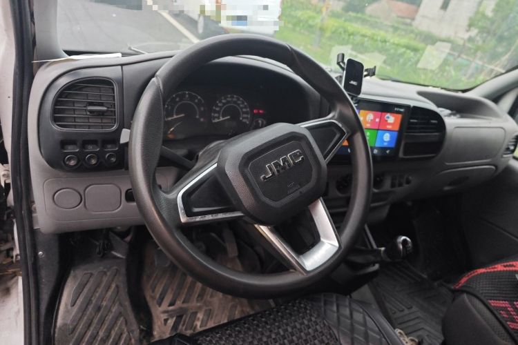 Used JMC Transit 2017 2.8T Commercial Version Long Wheelbase High-Roof 6/7/8-Seater JX493 Steering Wheel