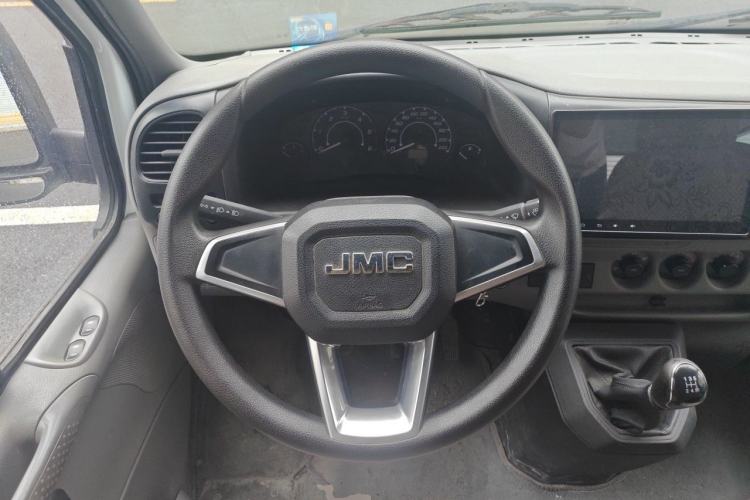 Used JMC Transit 2017 2.8T Commercial Version Short Wheelbase Mid-Roof 6/7/8-Seater JX493 Steering Wheel