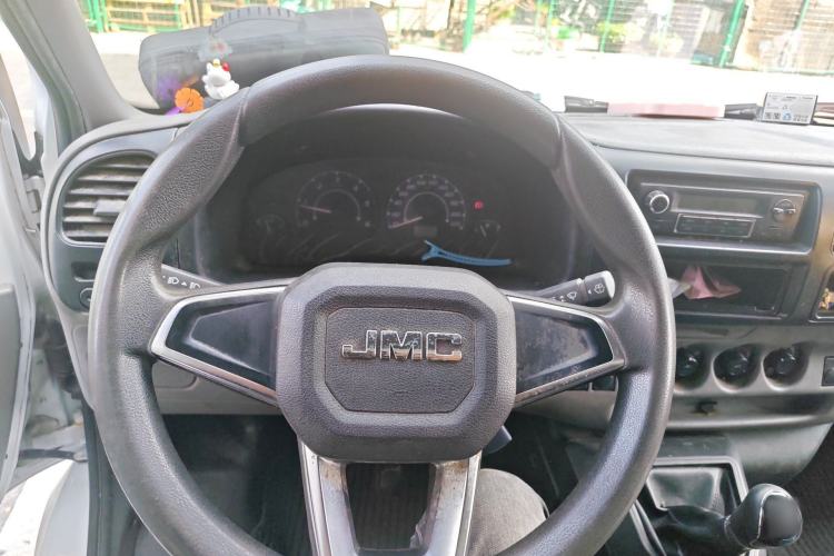 Used JMC Transit 2017 2.8T Commercial Version Short Wheelbase Mid-Roof 3-Seater JX493 Steering Wheel