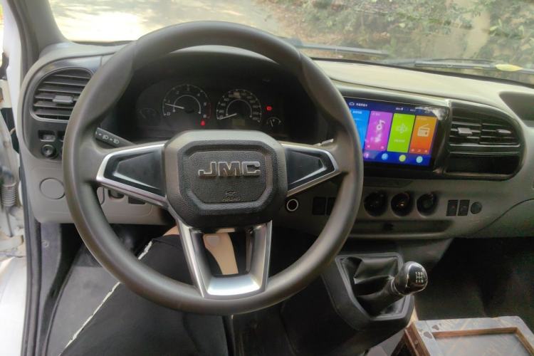 Used JMC Transit 2017 2.8T Commercial Version Long Wheelbase Mid-Roof 6/7/8-Seater JX493 Steering Wheel