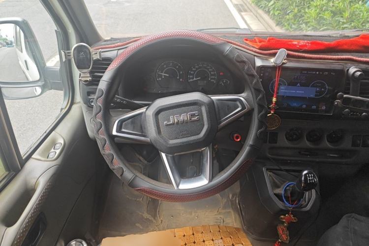 Used JMC Transit 2017 2.8T Commercial Version Long Wheelbase Mid-Roof 6/7/8-Seater JX493 Steering Wheel